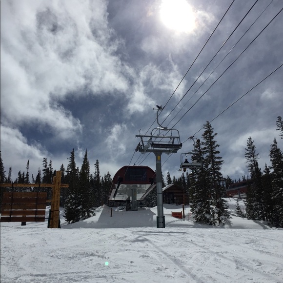 Meet your Posher, Lauren - Picture 2 of 4